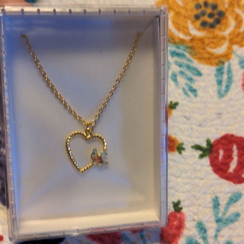 Religious Heart‎ necklace